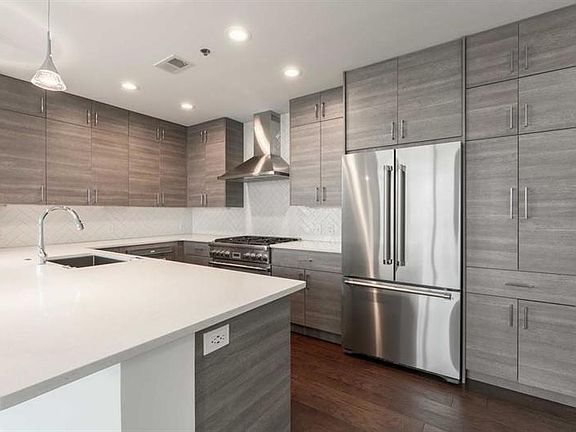 4th image of 270 17th St NW #3101