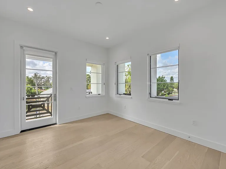 501 W Canton Ave — Photo 19