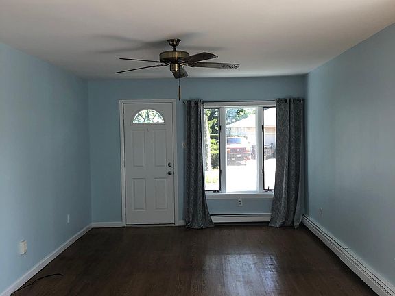 3rd image of 437 Hamilton Ave