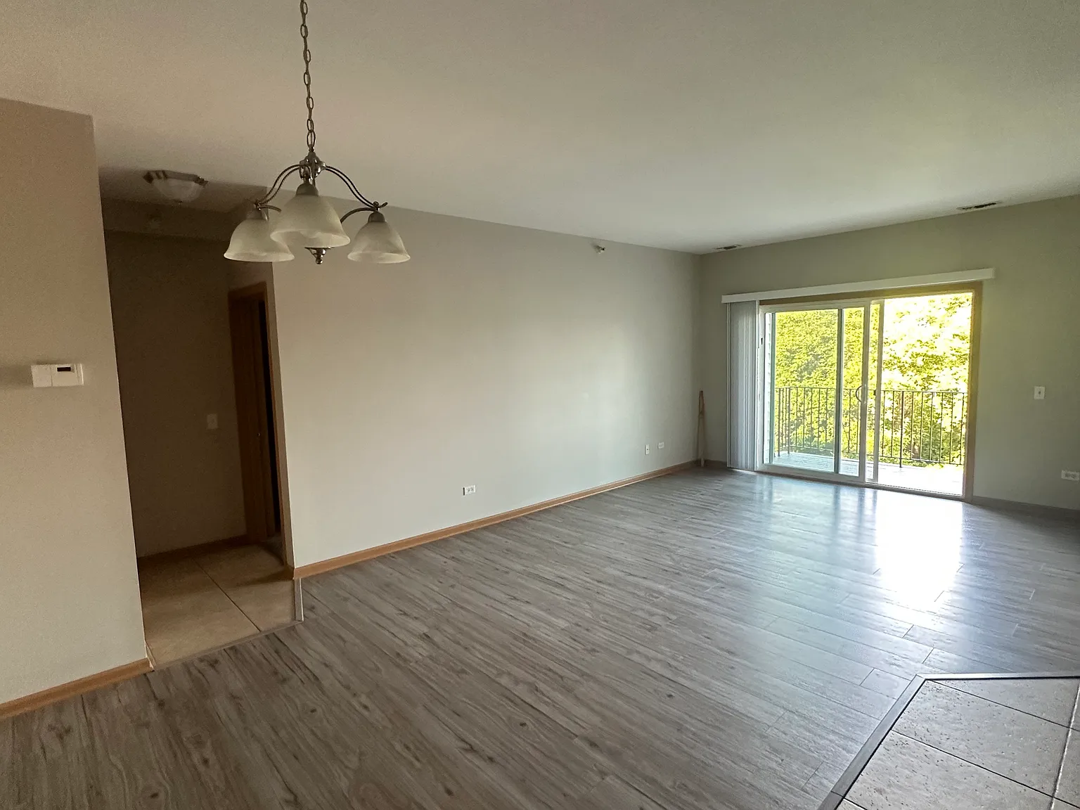 2 bed, 1150 sqft, $2,150 — Photo 4