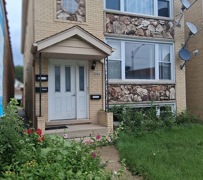 1st image of 5789 N Elston Ave