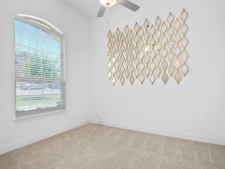 1413 Buckeye Trl — Photo 4