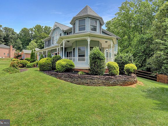 5th image of 2107 S Hill Ct