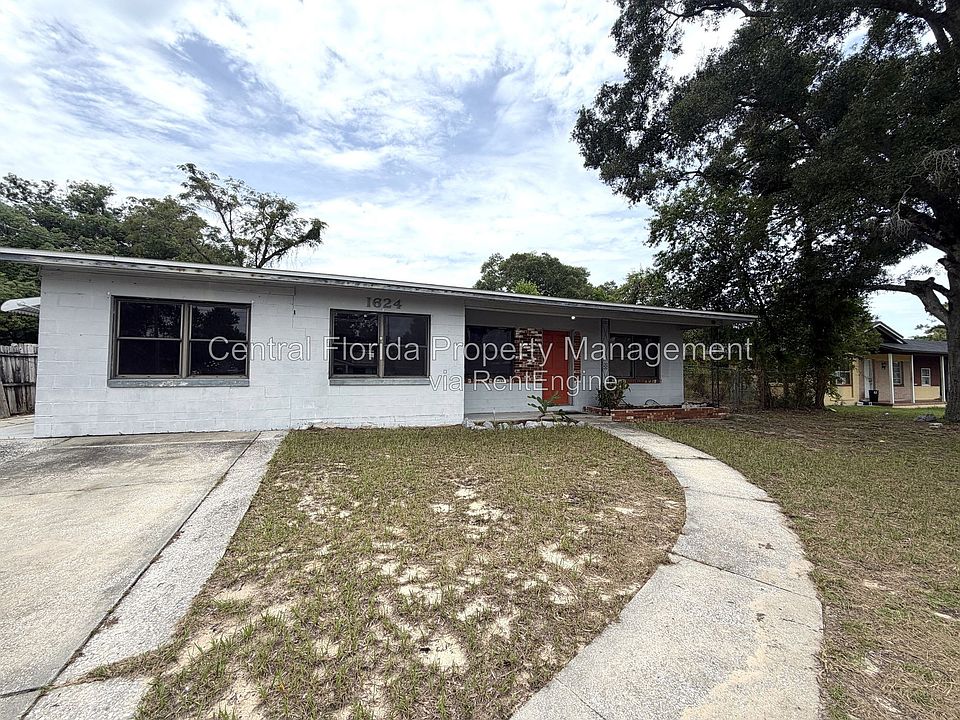 1st image of 1624 Ferndell Rd