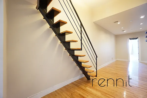 Rented by Rennit Inc. | media 17
