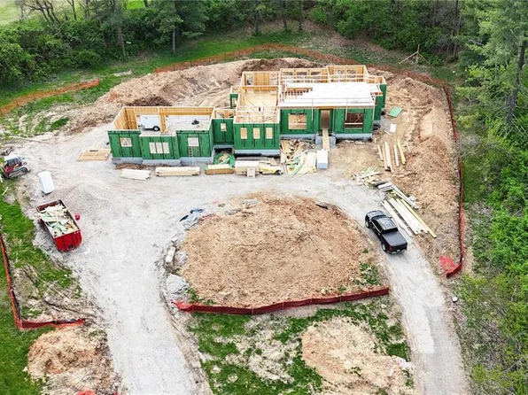 11758 Westham Dr, Saint Louis, MO 63131