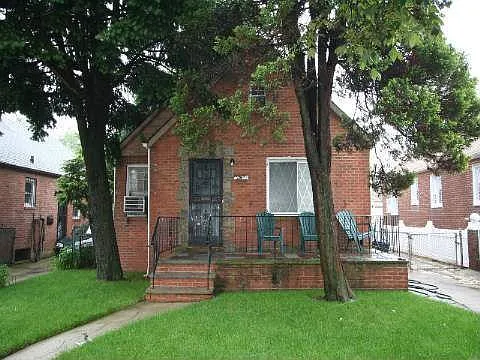 11542 224th St photo 1