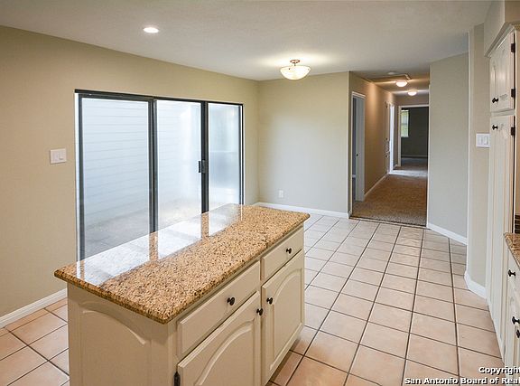 4th image of 3487 River North Dr