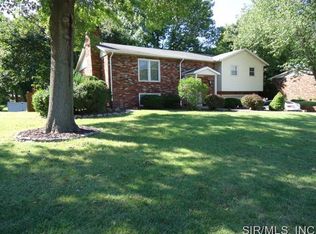 288 N Meridian Rd, Glen Carbon, IL 62034