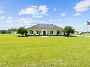 5800 Highway 77, Graceville, FL 32440