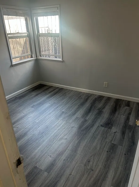 2 bed, 900 sqft, $3,000 — Photo 4
