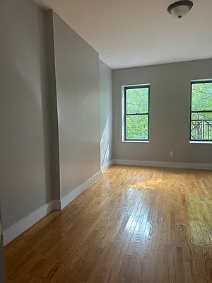 Rented by Premier One Realty LLC | media 6