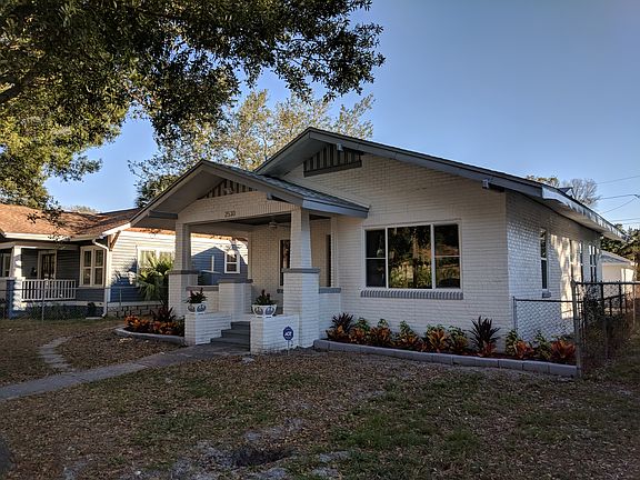3rd image of 2530 2nd Ave S