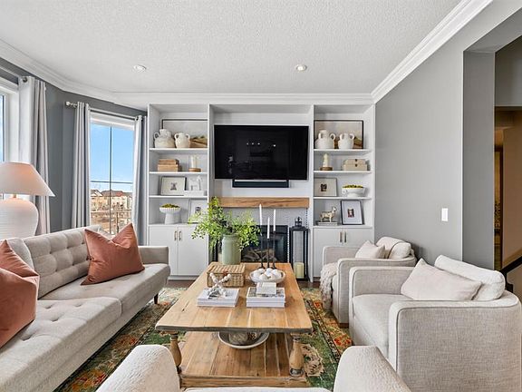 5th image of 178 E Windridge Rd SW