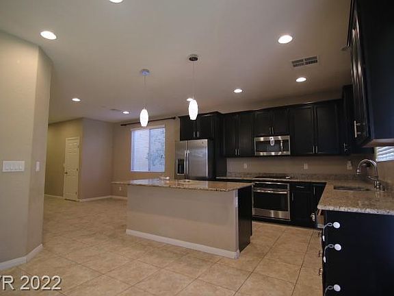 4th image of 6777 Pleasant Flower St