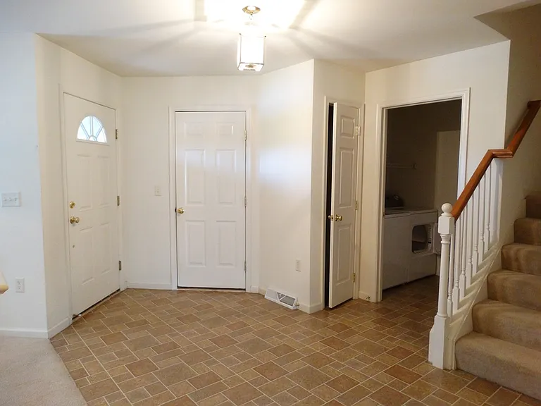 1169 Hammon Ave — Photo 4