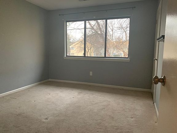 5th image of 71 Lance Dr #71