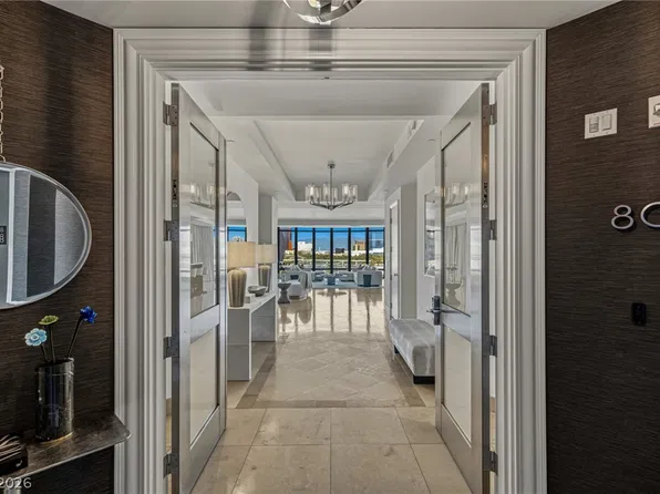 1 Hughes Center Dr Unit 801, Las Vegas, NV 89169