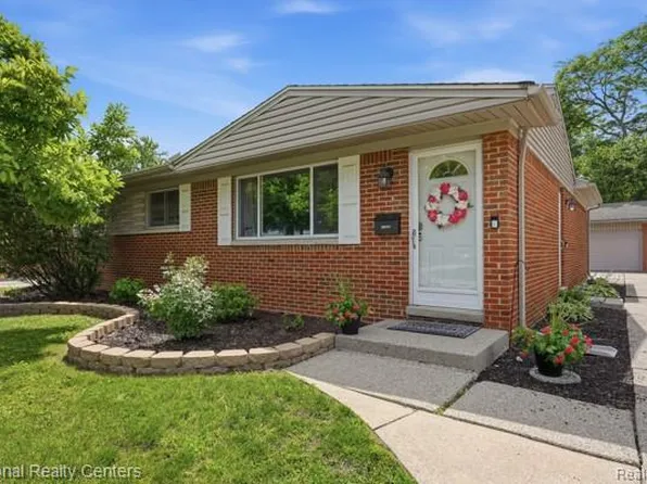 11425 Russell Ave, Plymouth, MI 48170