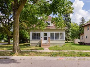 924 Wisconsin Ave, Lansing, MI 48915