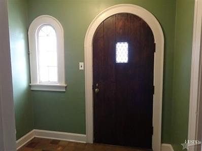 2nd image of 320 W Park Dr