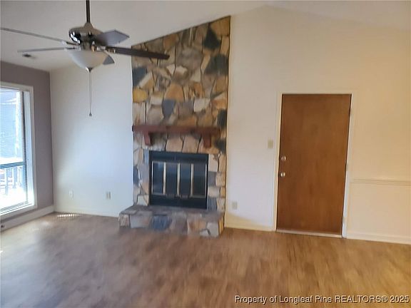 3rd image of 1865 Tryon Dr Unit 6