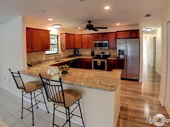 5th image of 460 E Falconry Ct