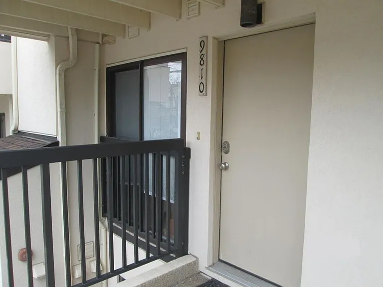 9810 Hellingly Pl #100 — Photo 1