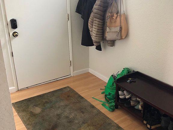 3rd image of 7 Lake Bellevue Dr APT 212