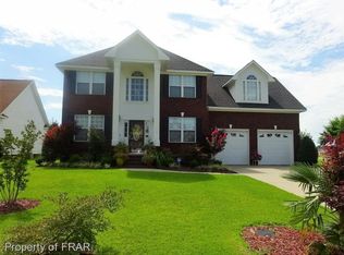 5221 Pride Ln, Hope Mills, NC 28348