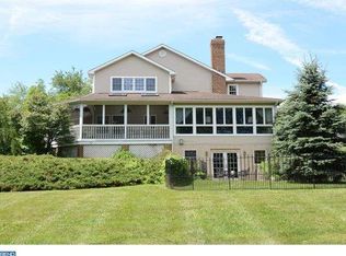 65 Knoll Cir, Boyertown, PA 19512