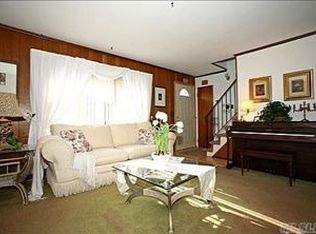 69 Washington Ave, Islip Terrace, NY 11752