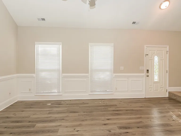 2108 David Earl Dr — Photo 6