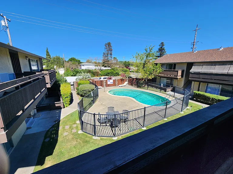 1201 Vallejo Ave #11 — Photo 5