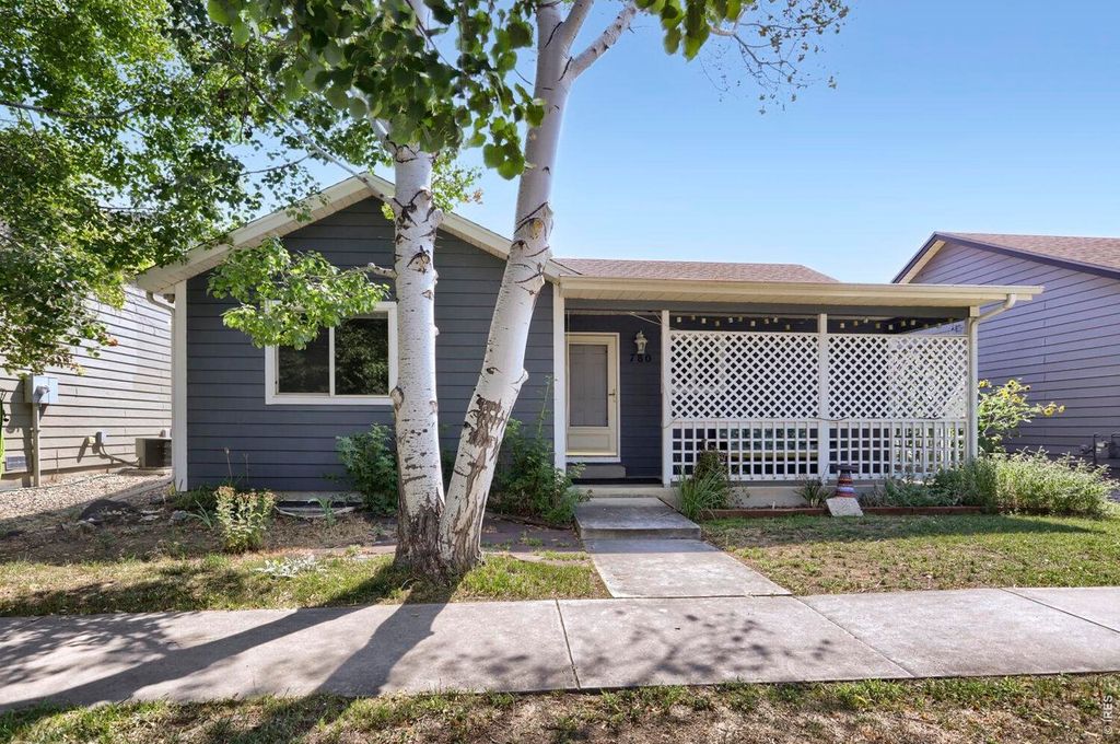 780 Zircon Ave