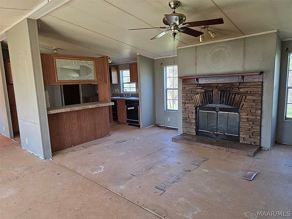 4th image of 120 Meadow Ridge Dr