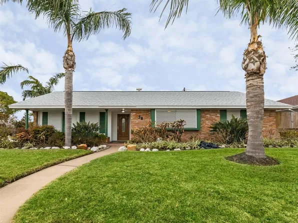 38 Willow Ln, Galveston, TX 77551