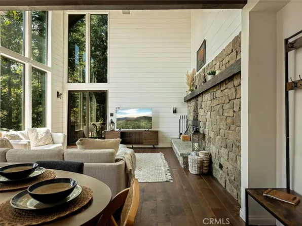332 Grizzly Rd, Lake Arrowhead, CA 92352