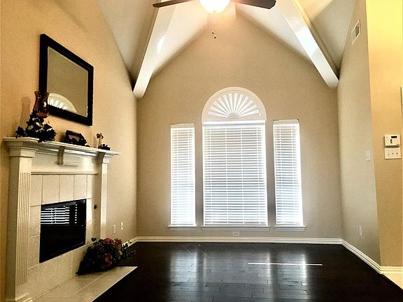 2nd image of 1297 Marchant Pl
