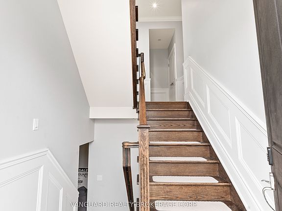 5th image of 106 George St