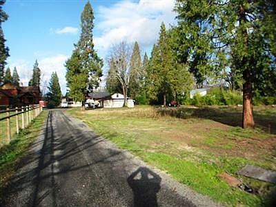 front of house with shared driveway