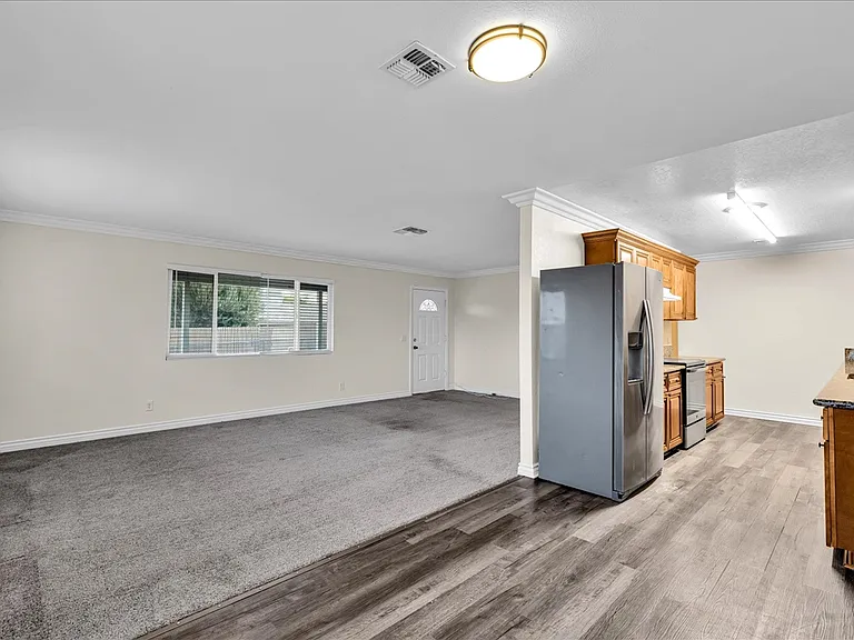 11074 Knobb Ave — Photo 8