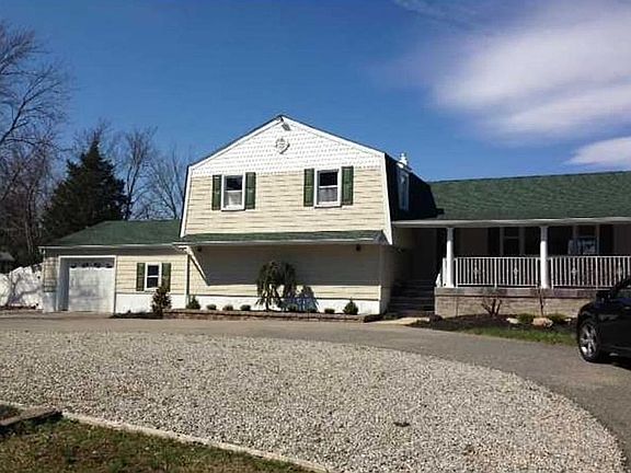 2nd image of 134 Dugan Ln