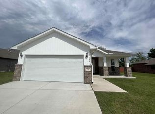 354 E Greystone Sq, Webb City, MO 64870