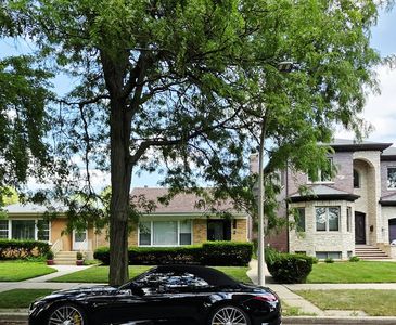 6311 N Kedvale Ave, Chicago, IL, 60646
