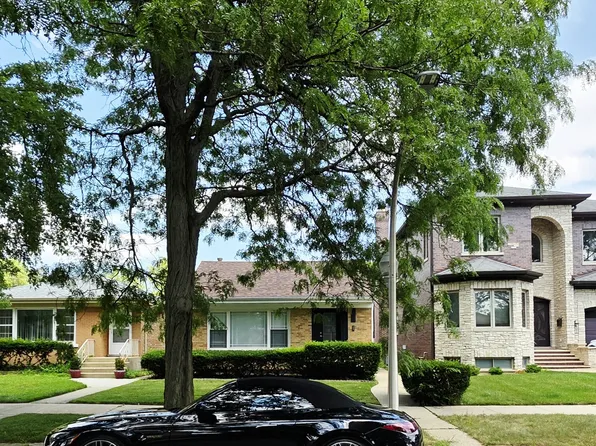 6311 N Kedvale Ave, Chicago, IL 60646