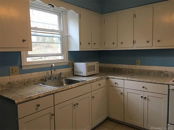 2nd image of 81 Briarwood Ln #D