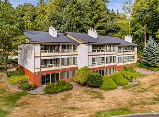 23405 Lakeview Dr #I-101, Mountlake Terrace, WA 98043