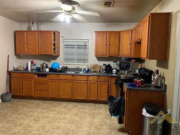5th image of 512 Dorrance St