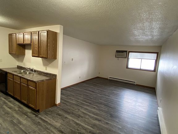 3rd image of 1951 28th Ave S #106
